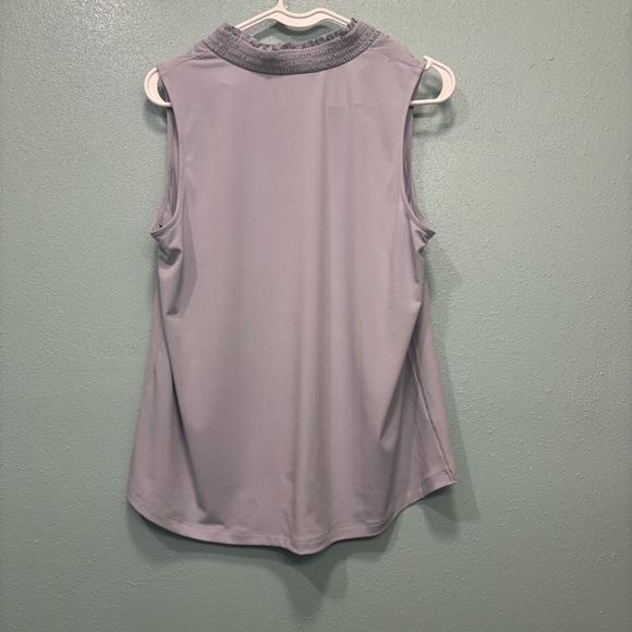 ⭐️ 3/$21 ⭐️Ann Taylor Gray Blue Sleeveless Blouse with Ruched Collar Size M​ - Picture 5 of 7
